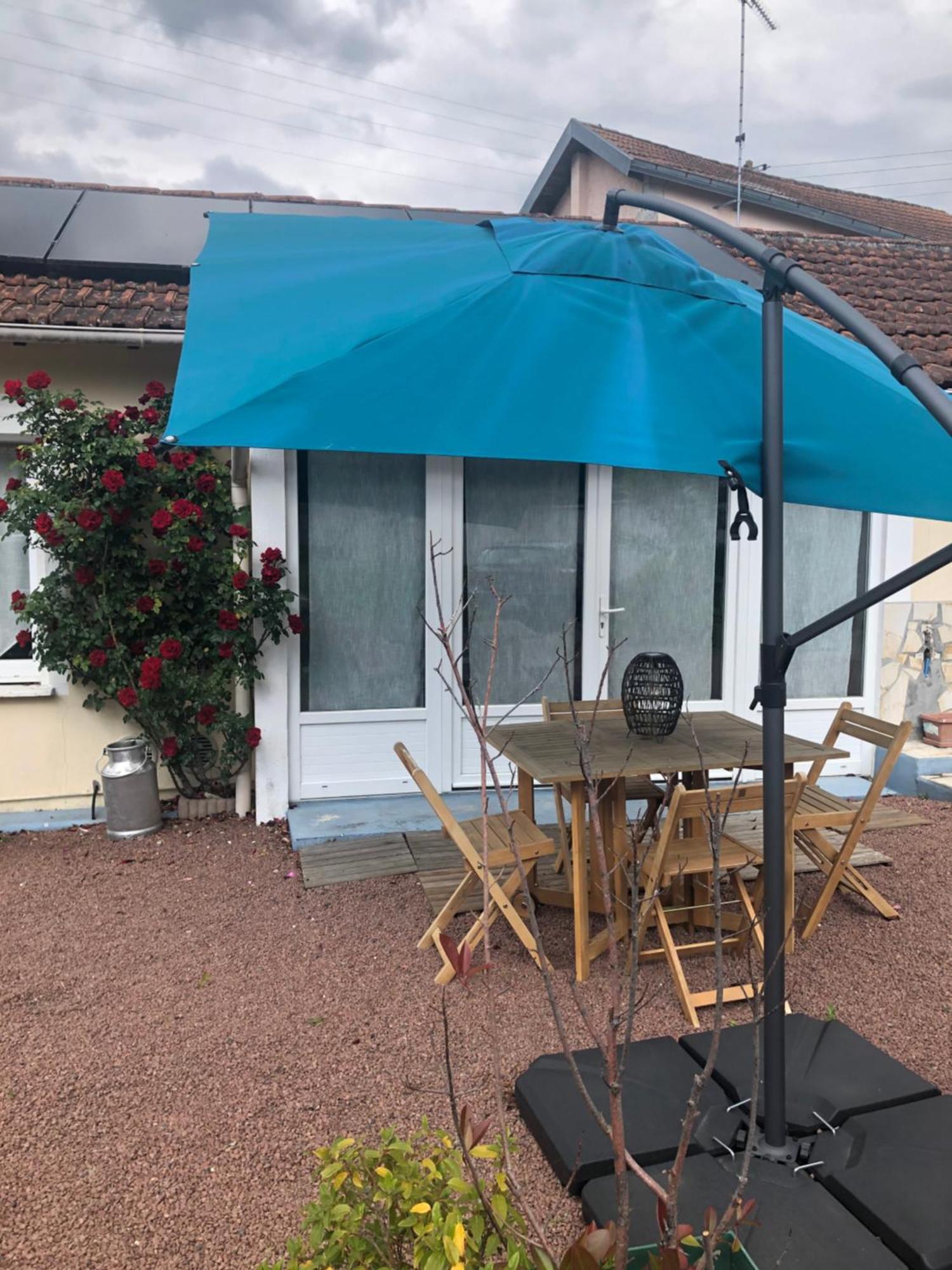 Charmante Maisonnette 2 Personnes Avec Wifi Surgeres Exterior photo
